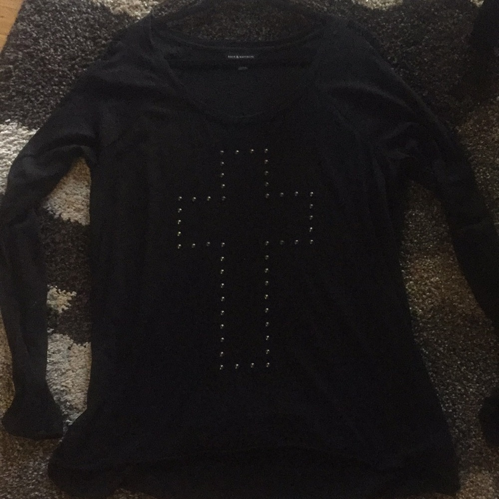 Black Rock & Republic cross top